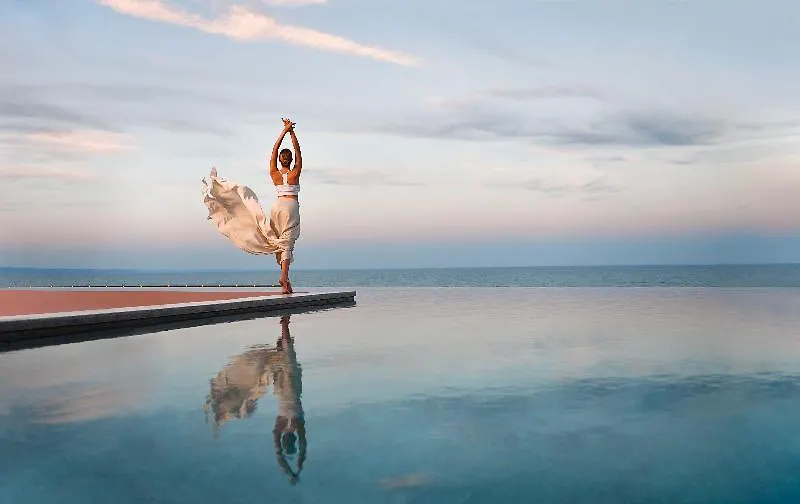 וארנה Grifid Hotel Encanto Beach